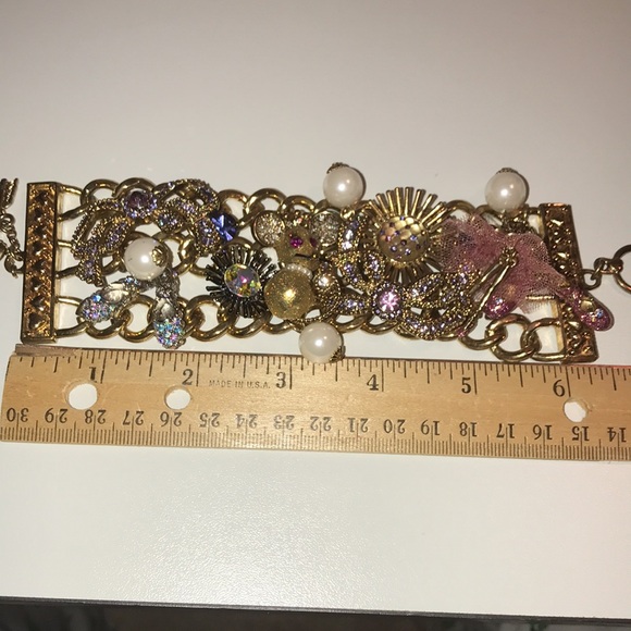 Betsey Johnson nutcracker charm bracelet New - Picture 12 of 15